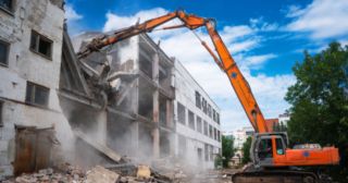 Промышленный демонтаж зданий Нижнеудинск, цена от 2914 руб.